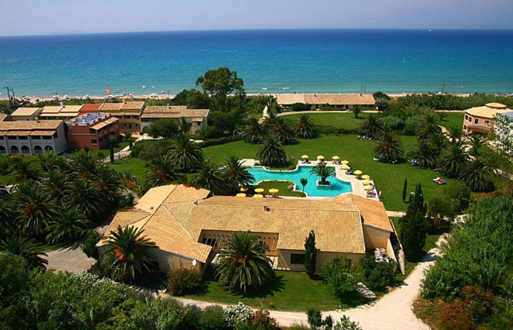 St.George'S Bay Country Club & Spa Ахарави Екстериор снимка