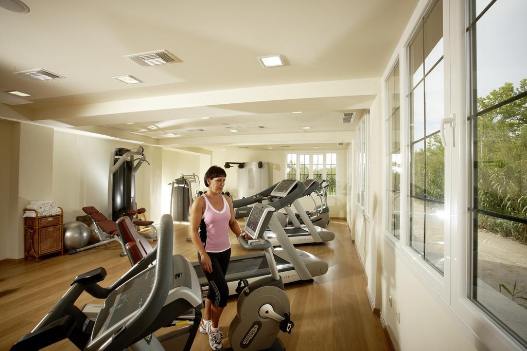 St.George'S Bay Country Club & Spa Ахарави Екстериор снимка